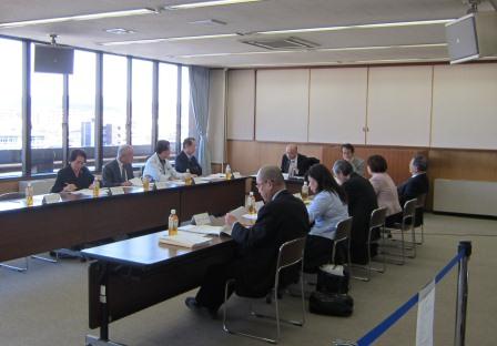 第6回策定委員会の会議写真