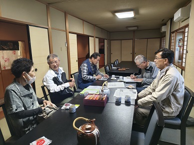 顔合わせのようす