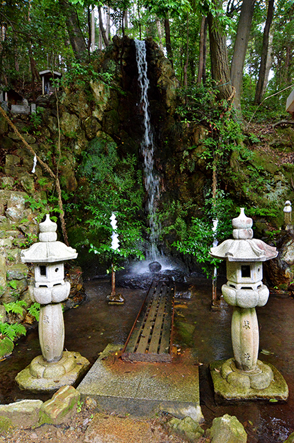 「伊吹の滝（蘇原自然公園周辺）」の写真