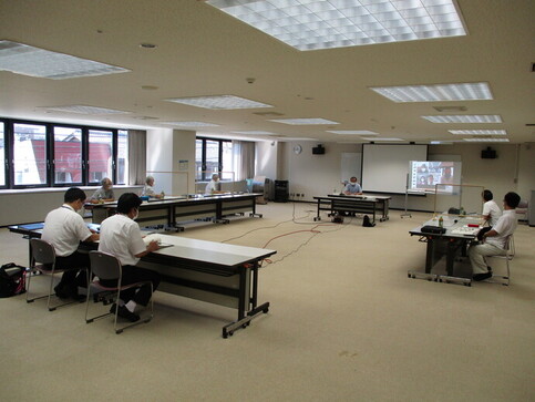 第7回各務原市新総合体育館建設基本構想・基本計画策定委員会の様子