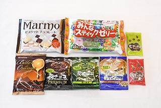 日幸製菓のチョコレートやゼリーなどの写真