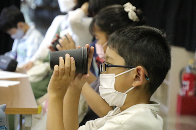 各務野科学ラボ第2回「光の不思議をあやつろう」の写真