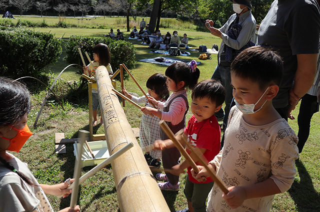 「竹×Sax×Percussion」～竹ギロをつくって演奏に参加しよう～の写真