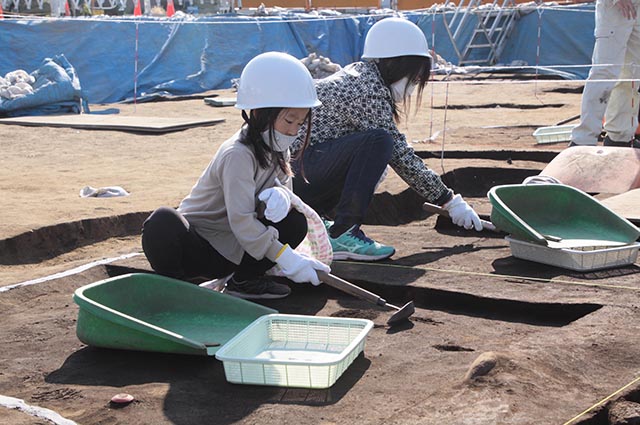 古代の遺跡を発掘しよう！の写真