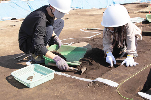 古代の遺跡を発掘しよう！の写真