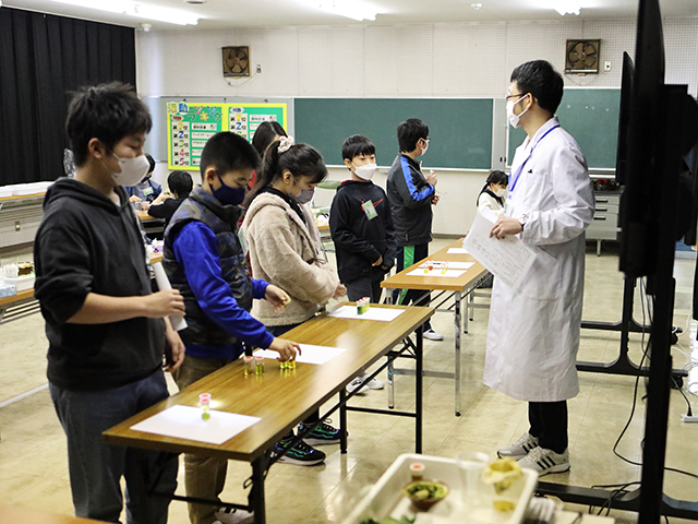 各務野科学ラボ第5回「植物にふくまれる色素の不思議」の画像