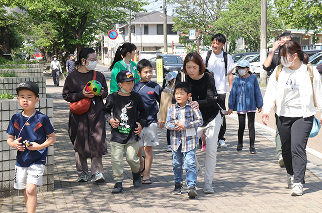 春の公園ツアーの写真