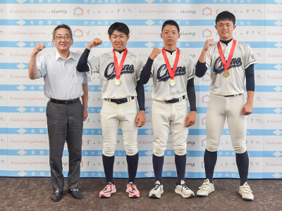 浅野市長と選手たち