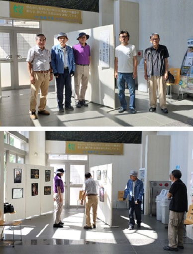 展示作業をする団体メンバー
