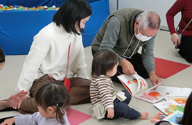 うぬま子ども館のばぁば・じぃじの写真