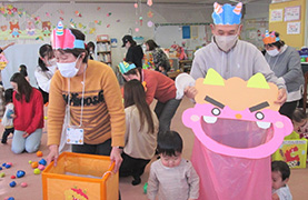 さくら子ども館でのばぁばじぃじの写真