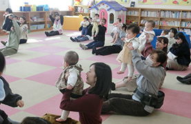 そはら子ども館でのあかちゃんあつまれの写真