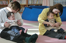 そはら子ども館でのあかちゃんあつまれの写真