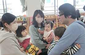 そはら子ども館でのあかちゃんあつまれの写真