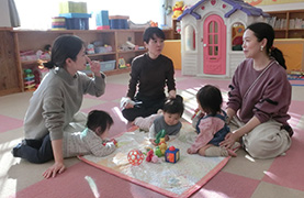 そはら子ども館でのあかちゃんあつまれの写真