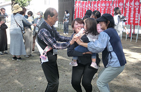 そはら子ども館でのばぁばじぃじの写真