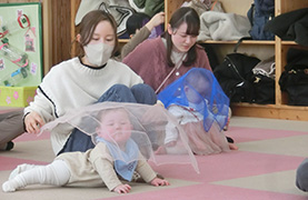 そはら子ども館でのあかちゃんあつまれの写真
