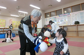 そはら子ども館でのばぁばじぃじの写真