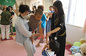 かわしま子ども館のじぃじ・ばぁばの写真