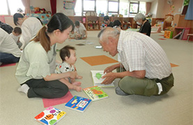 うぬま子ども館のばぁば・じぃじの写真