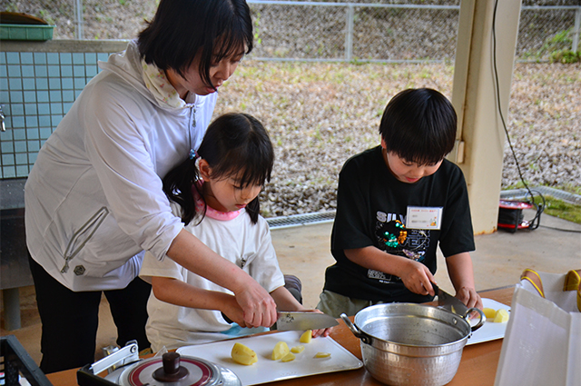 家族で楽しもう！はじめての春キャンプの写真