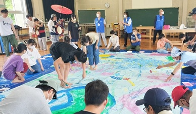 ごちゃまぜアートの様子