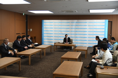 表敬訪問の様子