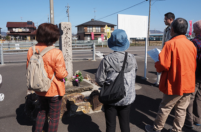 稲羽の史跡と小島三郎の写真