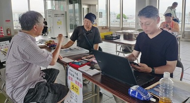 対面受付のようす