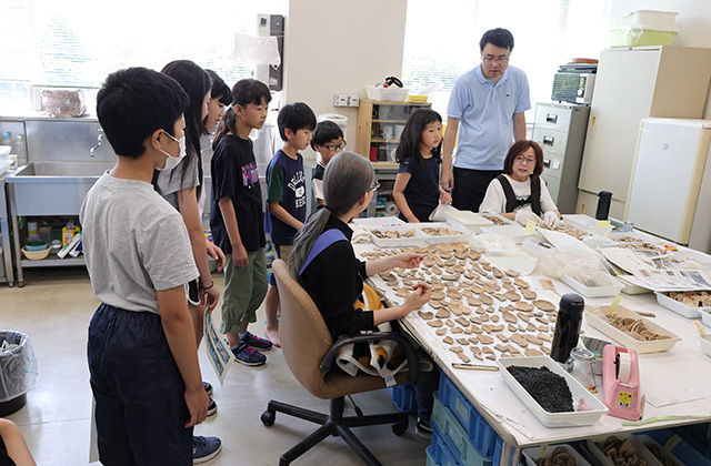 夏休みこども講座「各務原の遺跡を学ぼう」の写真