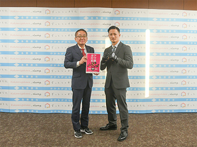 総合格闘技「修斗」の大会結果を報告した田中さん