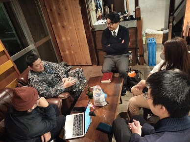 振り返り会議のようす