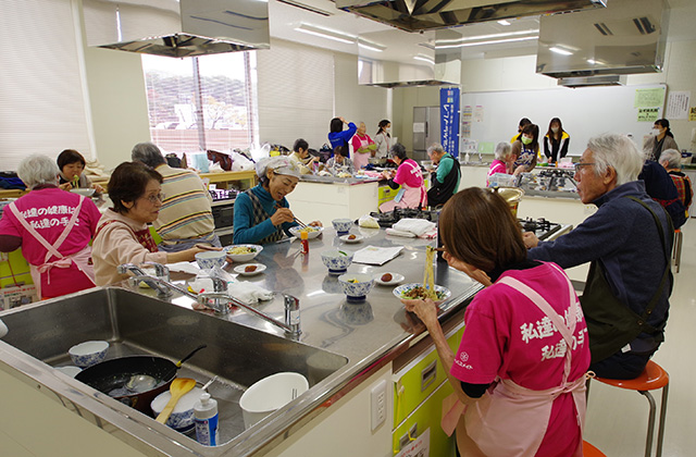 シニアからはじめるフレイル予防料理教室「麺処ふれらんち」の写真