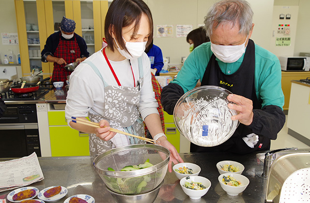 シニアからはじめるフレイル予防料理教室「麺処ふれらんち」の写真