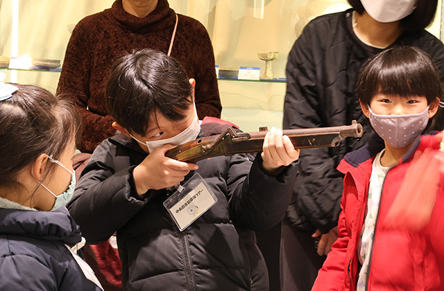 中央図書館探検ツアーの写真