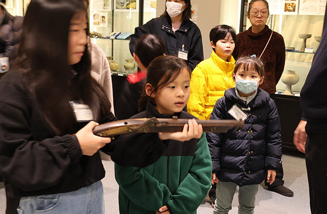 中央図書館探検ツアーの写真