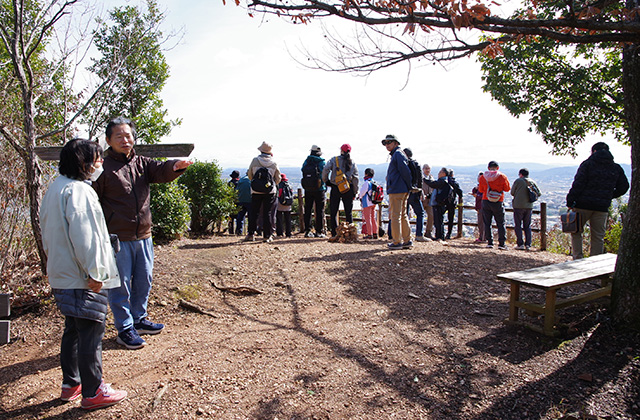 野外セミナー「伊木山から鵜沼城を望む！」の写真