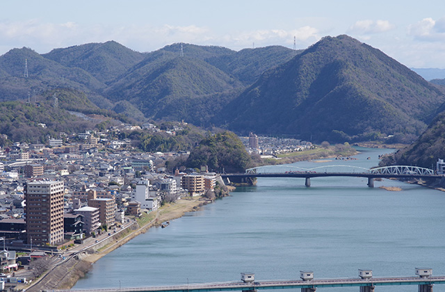 野外セミナー「伊木山から鵜沼城を望む！」の写真