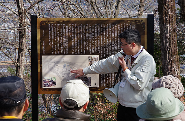 野外セミナー「伊木山から鵜沼城を望む！」の写真
