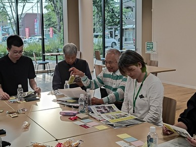 質問に答える岩田さん