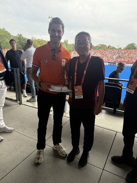 オランダ首相と浅野市長の写真