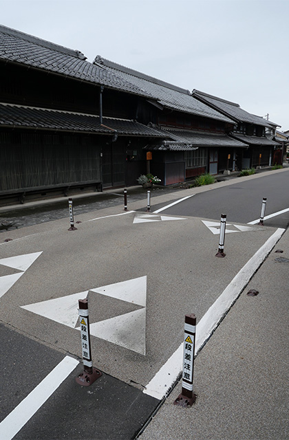 中山道鵜沼宿の家並みの写真