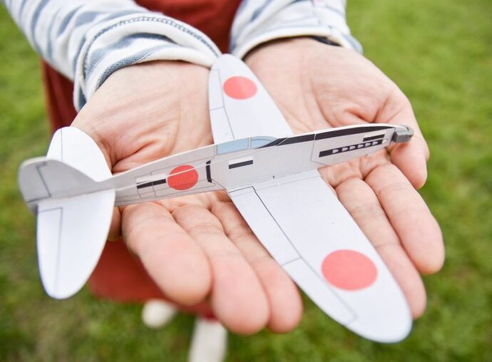 紙飛行機、思い想いに風に乗せ。の写真3