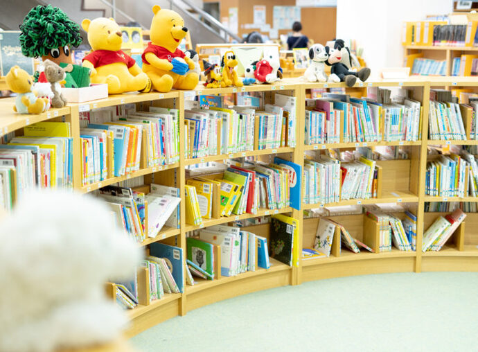 各務原市立中央図書館1