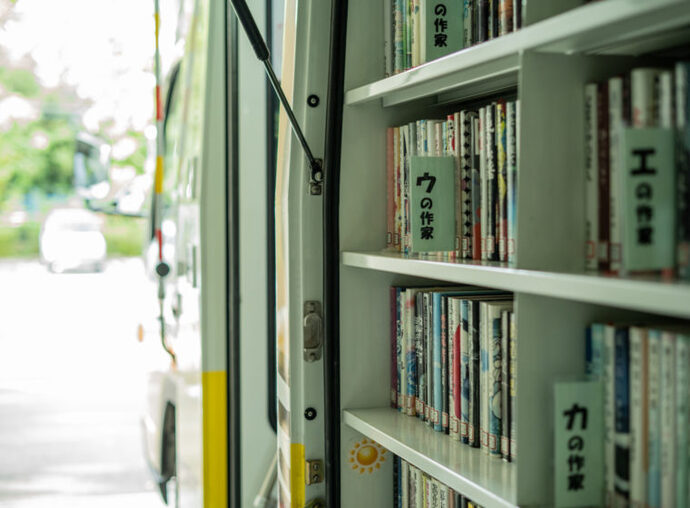 各務原市立中央図書館2
